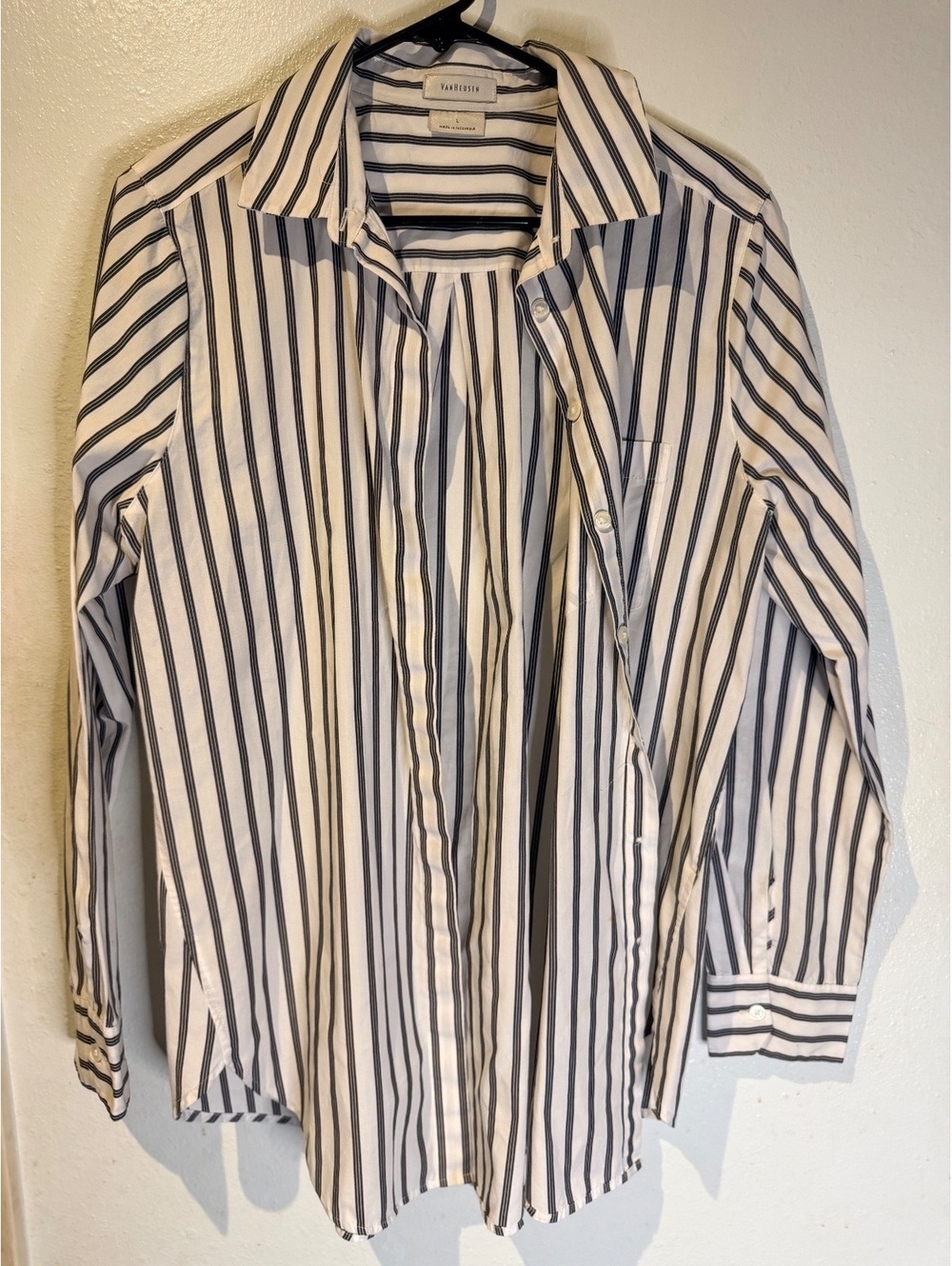 Van Heusen Men's Large White and Black Vertical Stripe Button-Up Dress Shirt, 60